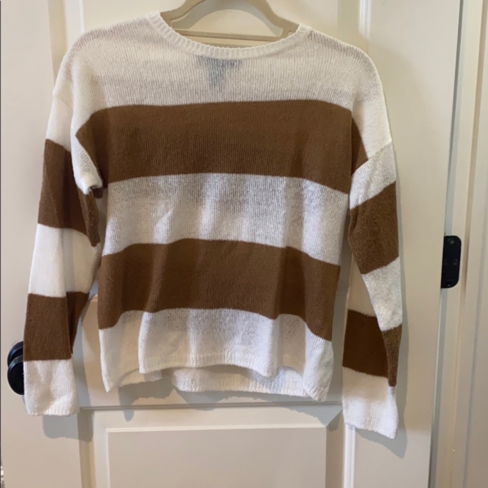 Forever 21 Brown and white stripped sweater
